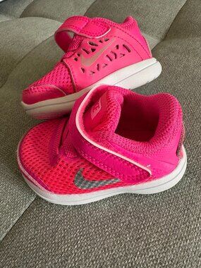 Nike Flex Runner 2 C Sneaker Neon Pink